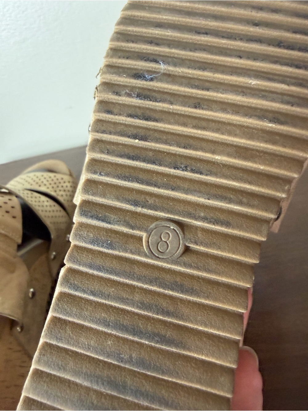 Corkys Guilty Pleasure Gold Wedge Sandals Sz 8 Womens - Picture 6 of 7